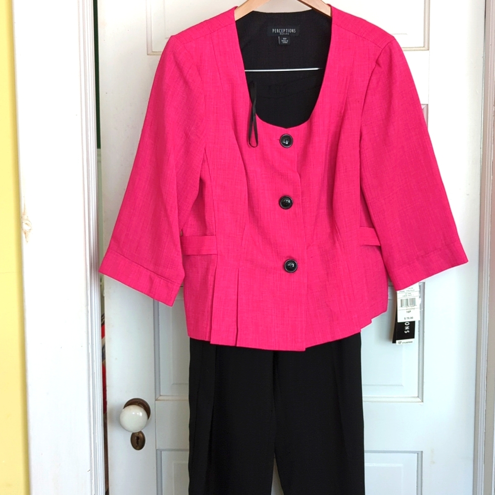 Classic pant suit fuchsia and black. Perfect for the office this fall. 16p.